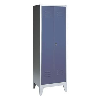 Doppel-Spindschrank mit Doppeltür, Umkleide, Garderobe auf Füßen, 2 Abteile a 400 mm, Türfarbe enzianblau, 1.850 x 810 x 500 mm (HxBxT) Doppel-Spindschrank mit Doppeltür, Umkleide, Garderobe auf Füßen, 2 Abteile a 400 mm, Türfarbe enzianblau, 1.850 x 810 x 500 mm (HxBxT)
