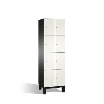 Stahl-Fächerschrank, Spindschrank auf Füßen, Selbstbelüftung, 8 Fächer (4 x 2) je 300 mm, Türfarbe resedagrün, 1.980 x 600 x 525 mm (HxBxT) Produktbild 0 Stahl-Fächerschrank, Spindschrank auf Füßen, Selbstbelüftung, 8 Fächer (4 x 2) je 300 mm, Türfarbe resedagrün, 1.980 x 600 x 525 mm (HxBxT) online kaufen - Verwendung 0