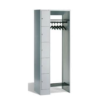 Garderobenanlage, Offene Garderobe mit Spindschrank, 5 Fächer, links, Korpusfarbe lichtgrau, Türfarbe rubinrot, 1.950 x 740 x 480 mm (HxBxT) Garderobenanlage, Offene Garderobe mit Spindschrank, 5 Fächer, links, Korpusfarbe lichtgrau, Türfarbe rubinrot, 1.950 x 740 x 480 mm (HxBxT)