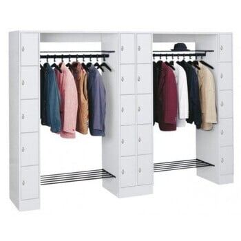 Garderobenanlage, Offene Garderobe mit Spindschrank, 20 Fächer, li./re/mitte, Farbe lichtgrau, Türfarbe resedagrün, 1.950 x 2.840 x 480 mm (HxBxT) Garderobenanlage, Offene Garderobe mit Spindschrank, 20 Fächer, li./re/mitte, Farbe lichtgrau, Türfarbe resedagrün, 1.950 x 2.840 x 480 mm (HxBxT)