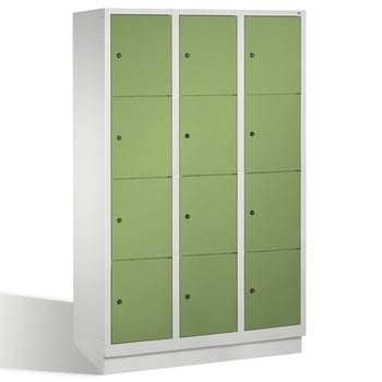 Spindschrank, Schließfächer, Wertsachenschrank mit Sockel, 12 Fächer (4 x 3) je 400 mm, Farbe lichtgrau/resedagrün, 1.800 x 1.200 x 500 mm (HxBxT) Spindschrank, Schließfächer, Wertsachenschrank mit Sockel, 12 Fächer (4 x 3) je 400 mm, Farbe lichtgrau/resedagrün, 1.800 x 1.200 x 500 mm (HxBxT)